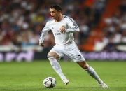 开云体育官网-赛道上的孤勇者，拉塞尔独扛大旗，哈斯车队惊险绝杀迈凯伦