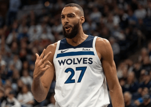 湖人B队力克澳大利亚男篮,戈贝尔惊艳世界 湖人B队力克澳大利亚男篮,戈贝尔惊艳世界