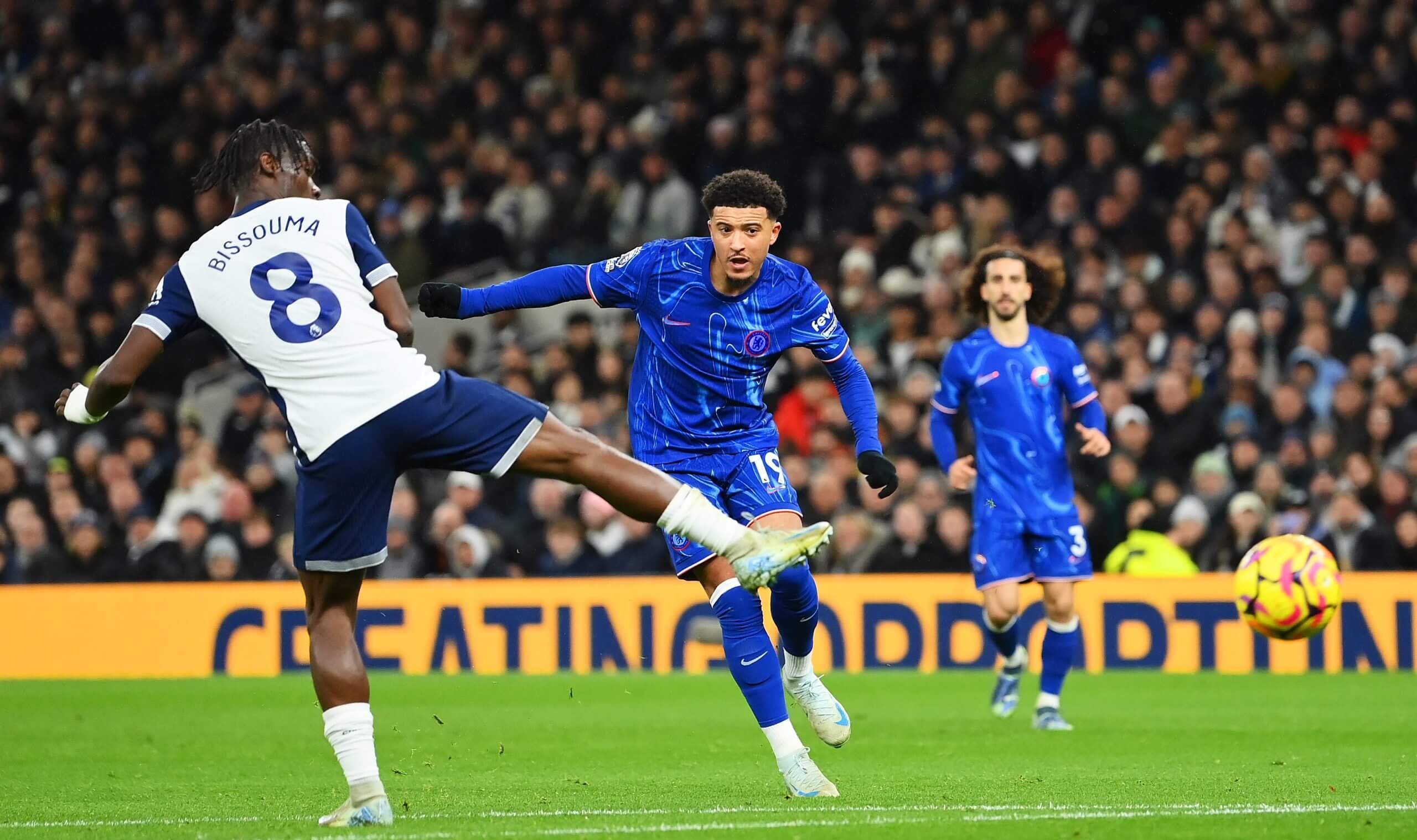 马略加顿客场失落,主力球员犯错致败 马略加顿客场失落,主力球员犯错致败