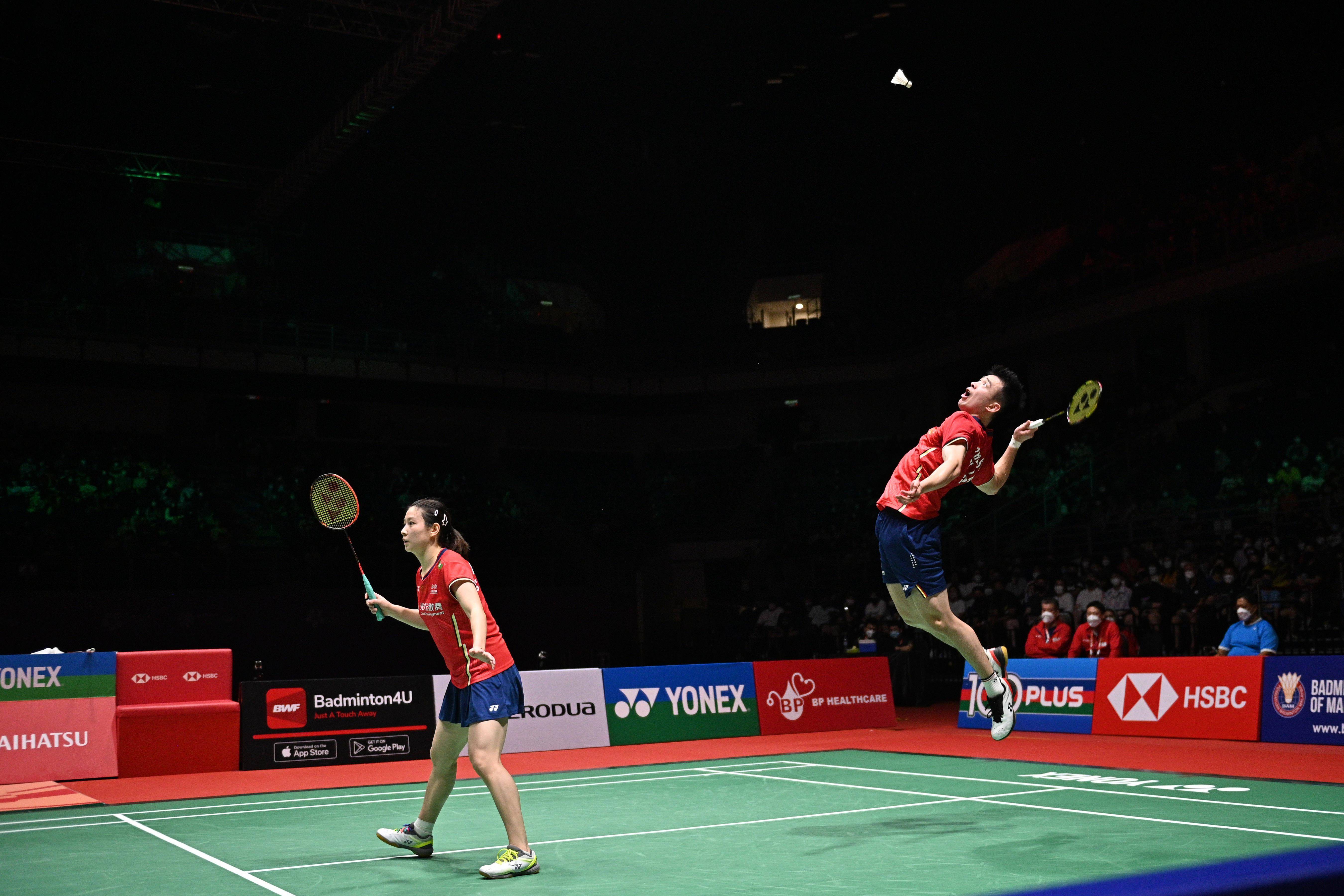 包含泰国队横扫印尼队，郑思维点燃赛场的词条