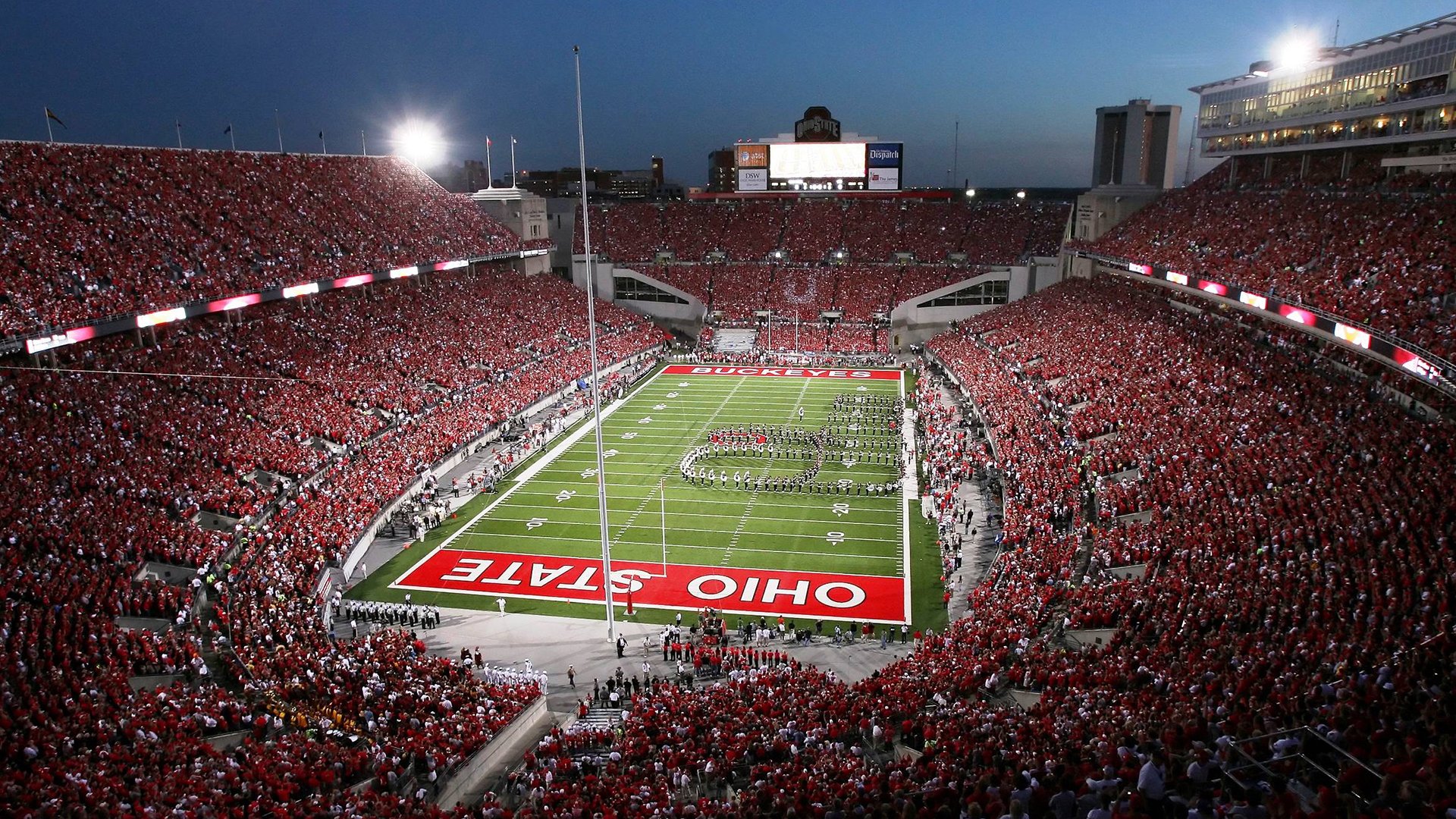 赛道上的王者,塞恩斯关键制胜,梅赛德斯完胜雷诺车队