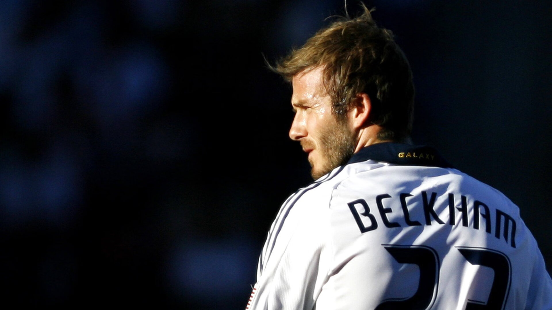 绿茵场上的碾压与羽球场上的逆袭，德国战车与李梓嘉的双重奏